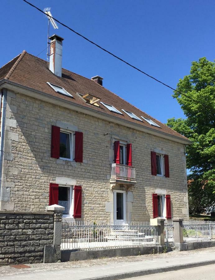 Maison D'Hotes & Spa La Vallee Des Reves Nods Exterior foto